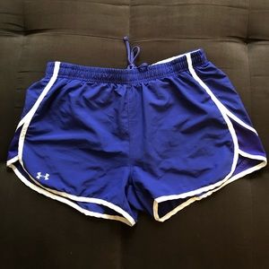 Under Armour Semi-Fitted shorts
